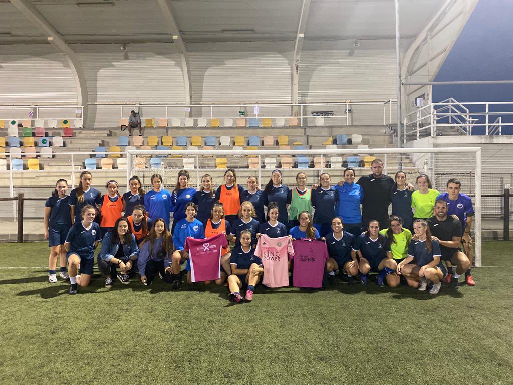 betikoneskak's tweet photo. Las chicas del Liga Vasca y Territorial juntas en el Dia Mundial Contra el Cancer de Mama

#PorEllas 
#DiaMundialdelCancerdeMama 
#aupabetiko
#erandiokobetikoneskak https://t.co/P20QcvMlNP
