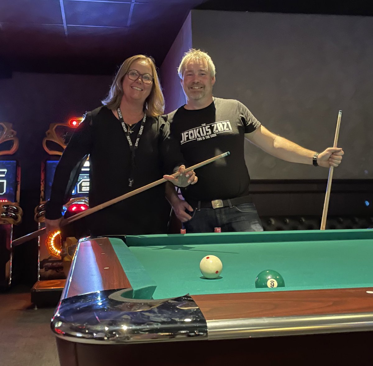 Biljardspel med <a href="/matkar/">Mattias Karlsson</a> <a href="/Jfokus/">Jfokus</a> #java #nexer <a href="/nexergroup/">Nexer Group</a>