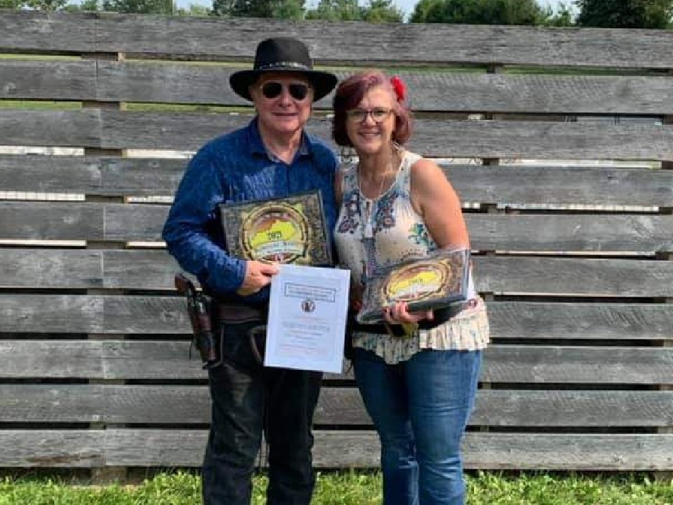 SimsHD's tweet photo. Coming off of KY State showdown excitement, ready to shoot this weekend! #cowboyfastdraw 
#Kentucky #BluegrassFastDraw https://t.co/LsEB7W3Z3A