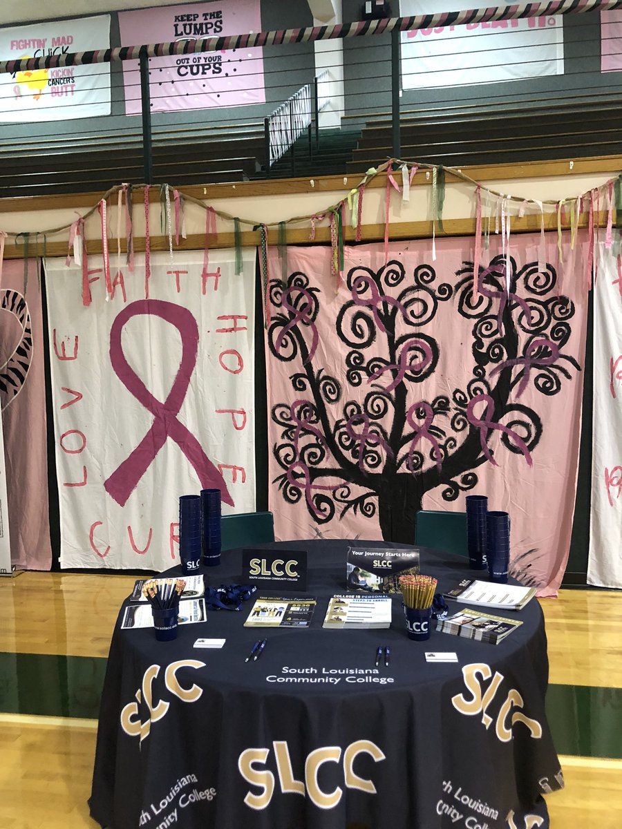 tlwmoore's tweet photo. Today, @southlacc-Young Memorial Campus, Franklin Campus, & Evangeline Campuses are at the St. Mary Parish College & Career Fair 2021! 📚We are sharing information on #DegreeOptions & #CareerOpportunities! We are #ChangingLives, #CreatingFutures, & exhibiting #EverydayExcellence! https://t.co/vYj03I33l2