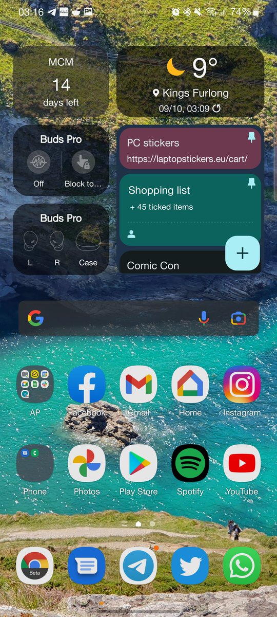 shutupzac96's tweet photo. @madebygoogle Loving the new Keep Widget! So nice to see it play well with Samsung's implementation of Android 12! #BeTogetherNotTheSame #Android12 #MaterialYou https://t.co/RFqL36bhMD