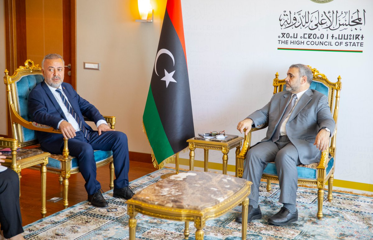 HCS_Libya's tweet photo. عقد رئيس المجلس الأعلى للدولة السيد "خالد المشري" لقاءً مع سفير دولة تركيا لدى ليبيا السيد "كنعان يلمز" بمقر المجلس في العاصمة طرابلس.

(3/1) https://t.co/MJ1RhYePV4
