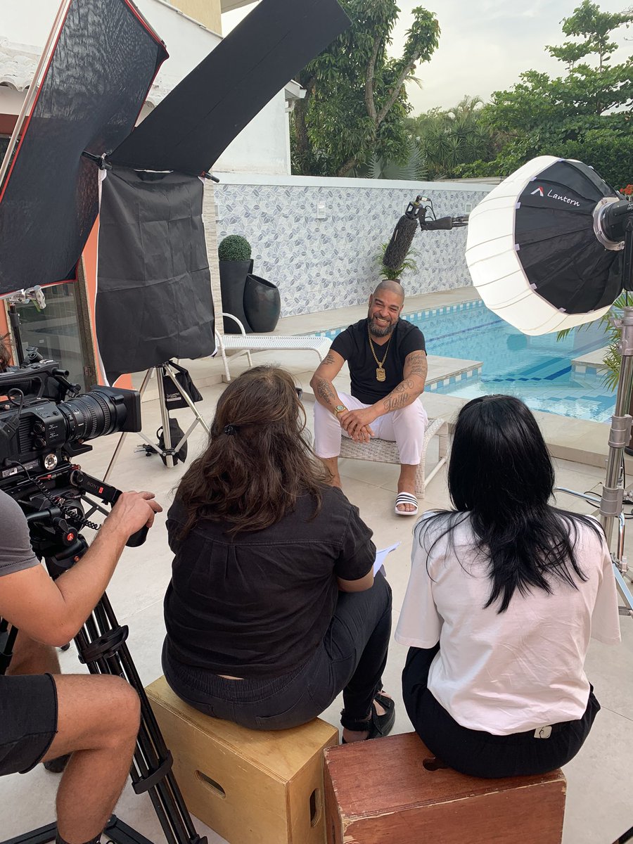 A10imperador's tweet photo. Logo logo sai meu documentário és https://t.co/kLfSyooOrI