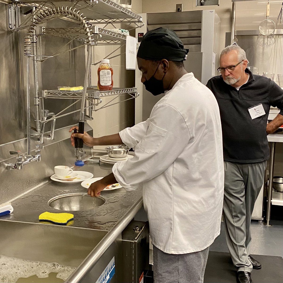 FrancisTuttle's tweet photo. Welcome to #FrancisTuttle! #ServiceCareers students traveled from across the state to complete their #HospitAbility Certification tests covering various #skill sets. Industry professionals are also visiting to help administer the tests. Good luck to you all! 🤞 https://t.co/RIMB0kZlEK
