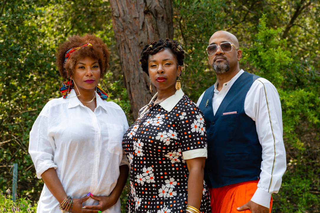 We are #E4E. 

#edutainment #blackbusiness #blackownedbusiness #oakland #equitydiversityinclusion #organizationaldevelopment #teaching