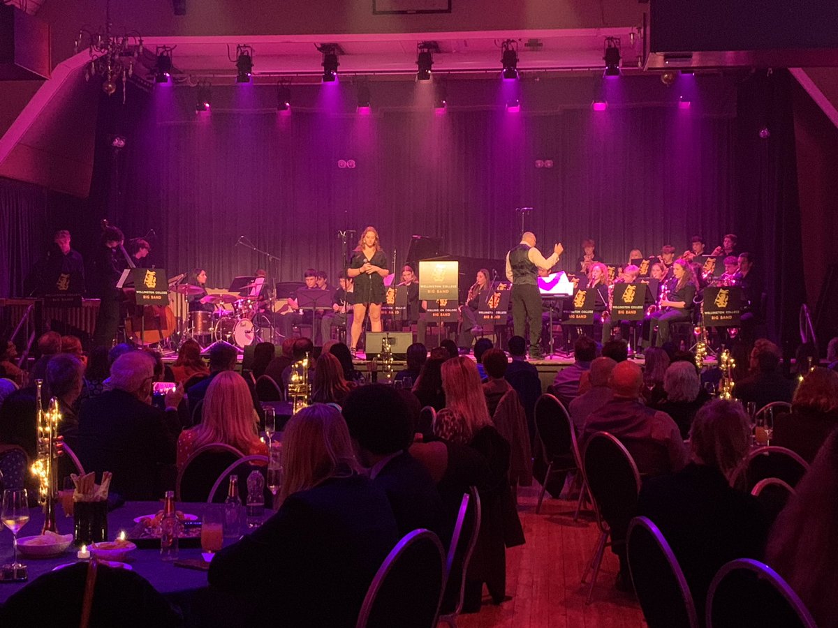 Welly_Music's tweet photo. Wonderful vibe tonight - great music from our jazzers. Full house all raising money for the Welly Arts Fund - raising money for arts in the community. https://t.co/7WeXHfNxDy
