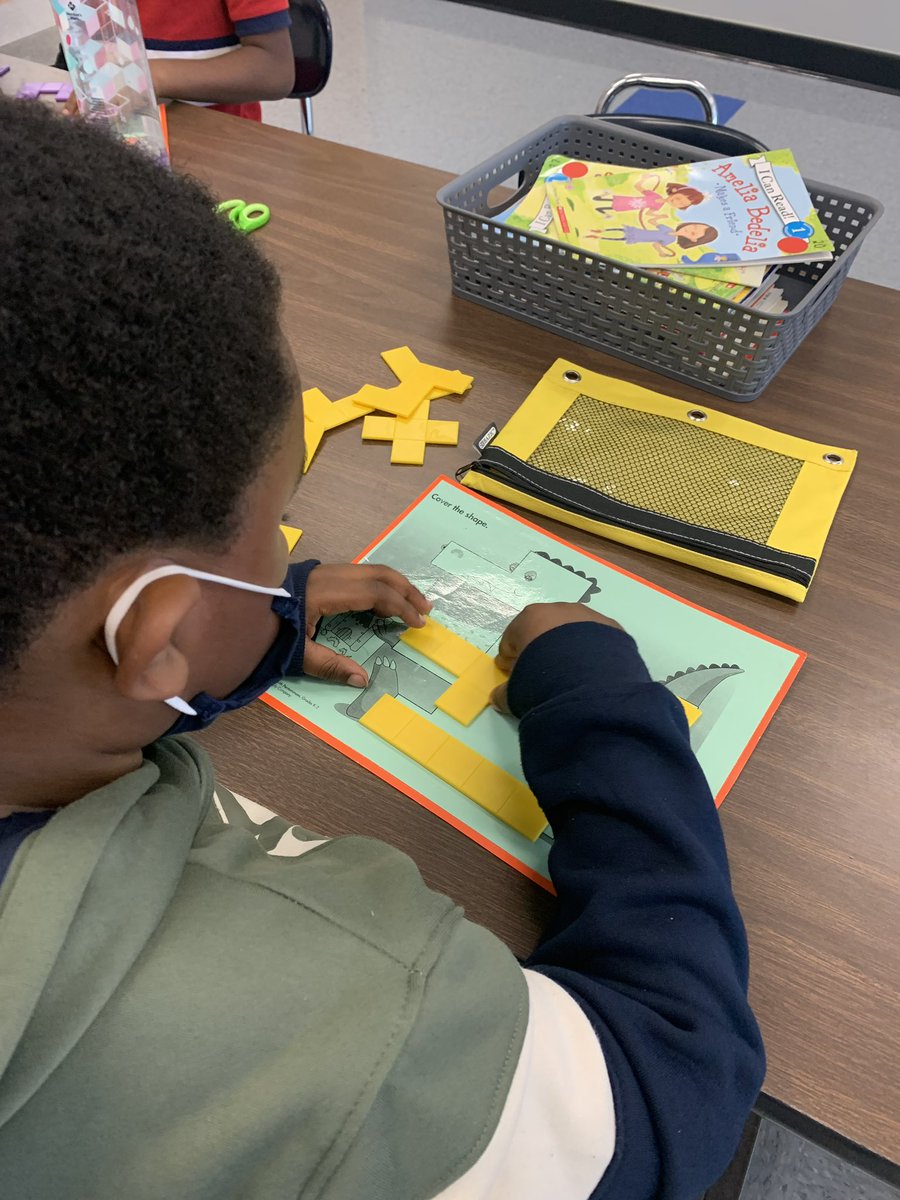 AVedeikis's tweet image. @HurleyElem 2nd grade All Stars are working their visual thinking skills and using Pentominoes during our AIG nurturing lessons today. #rssaig #rssextraordinary @sarahcchilders @jenbrown224
