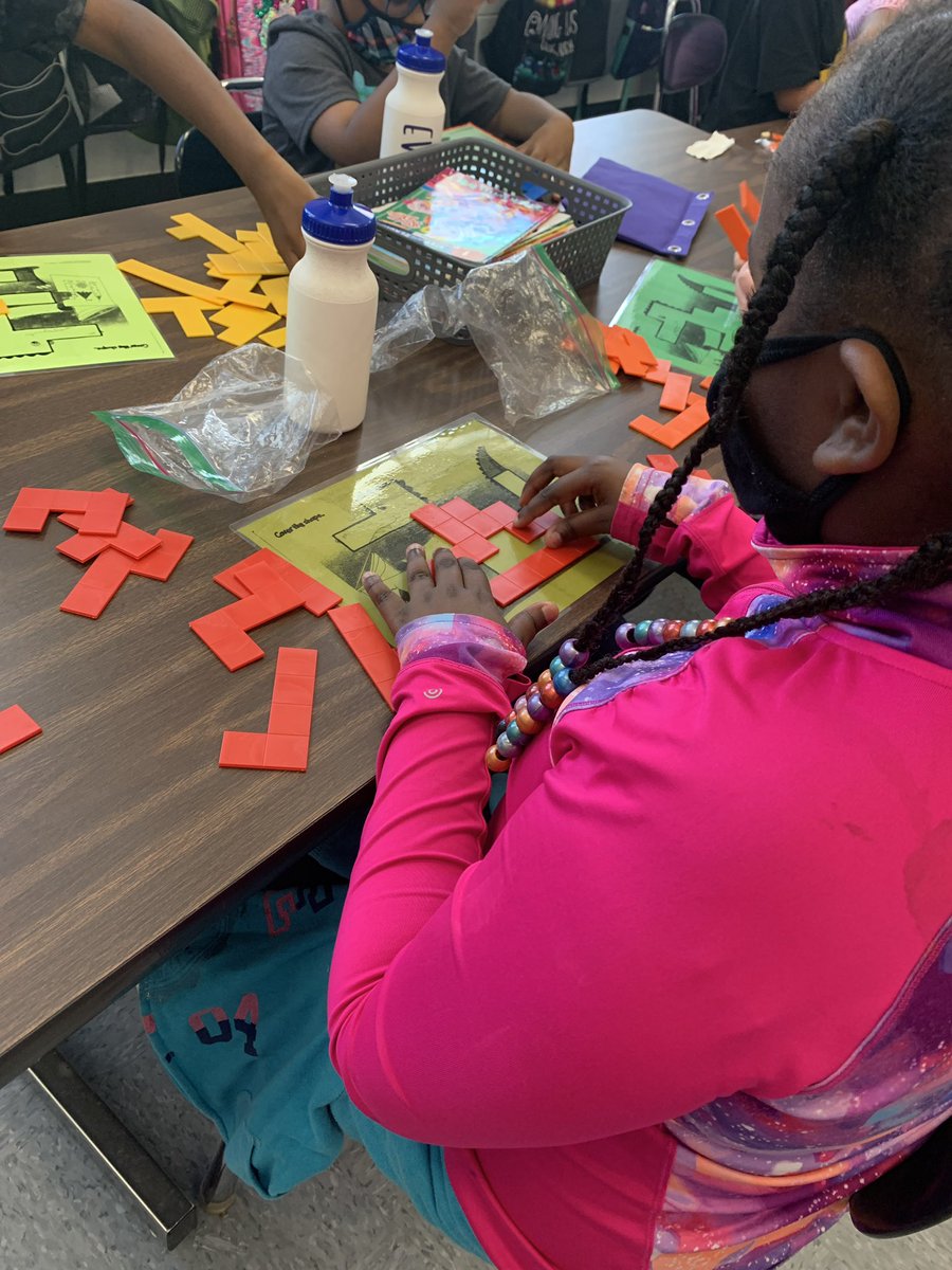 AVedeikis's tweet image. @HurleyElem 2nd grade All Stars are working their visual thinking skills and using Pentominoes during our AIG nurturing lessons today. #rssaig #rssextraordinary @sarahcchilders @jenbrown224