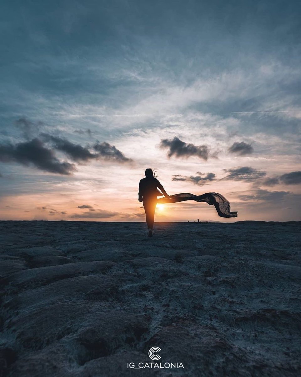 ✪ MENCIÓ DEL DIA ✪
★ AUTOR: @xuanyl7 ★
★ Seleccionada per: @pepaluna71 ★ ✪ Destacant la creativitat que ens inspira ✪
👉Segueix <a href="/IG_CATALONIA/">@ig_catalonia</a>
👉Etiqueta #IG_CATALONIA