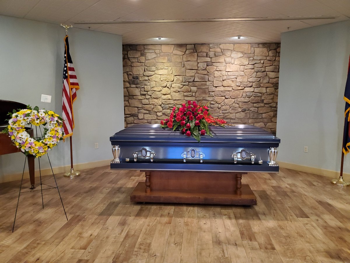 tucsongirl1's tweet image. @StephMillerShow Buried my 90 year old father today. Complications from Covid19 (multiple co-morbitites). Thank you for getting me through the morning.