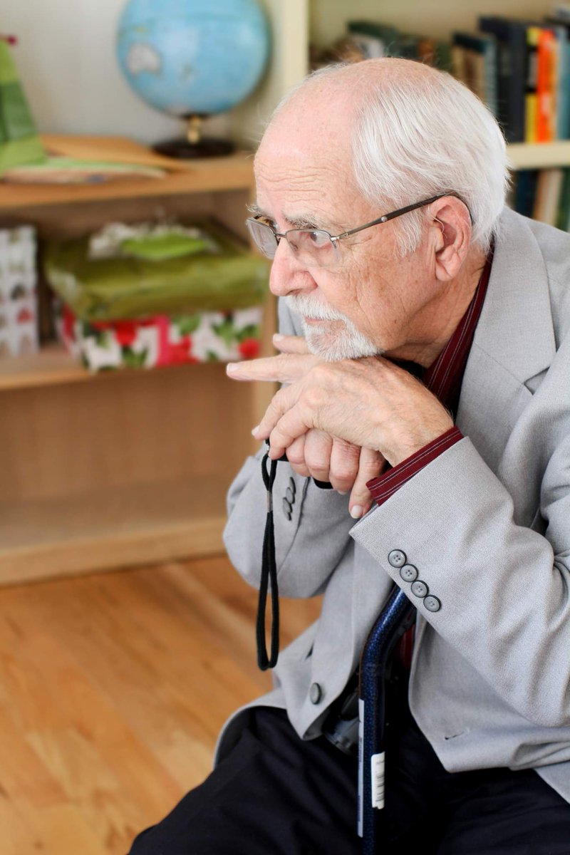 tucsongirl1's tweet image. @StephMillerShow Buried my 90 year old father today. Complications from Covid19 (multiple co-morbitites). Thank you for getting me through the morning.