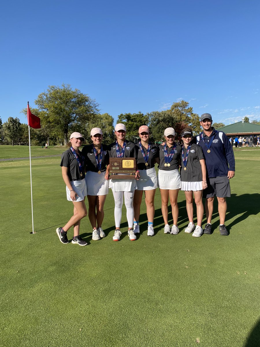 mvjaguars's tweet photo. Jag Girls Golf took 3rd at the 5A State Golf Tournament! Charley Strahm placed 13th, and Libby Green placed 4th. Congrats girls!! #WeAreMV https://t.co/3hBJWBQ0QM