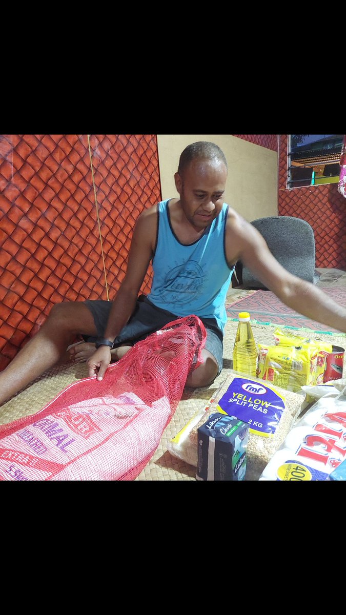 operationgracee's tweet photo. Always grateful to our team of volunteers who apart from their own daily work always try to assist where they can especially with the packing of our care packs. https://t.co/bIWZ19D786