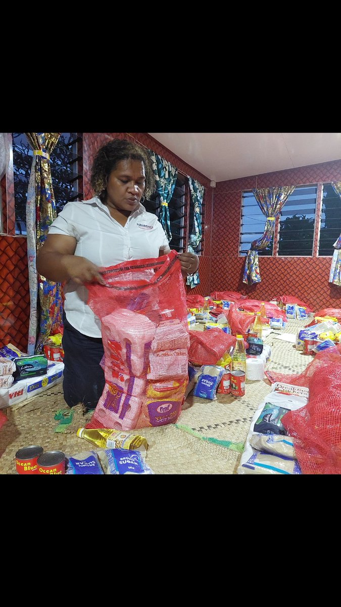 operationgracee's tweet photo. Always grateful to our team of volunteers who apart from their own daily work always try to assist where they can especially with the packing of our care packs. https://t.co/bIWZ19D786