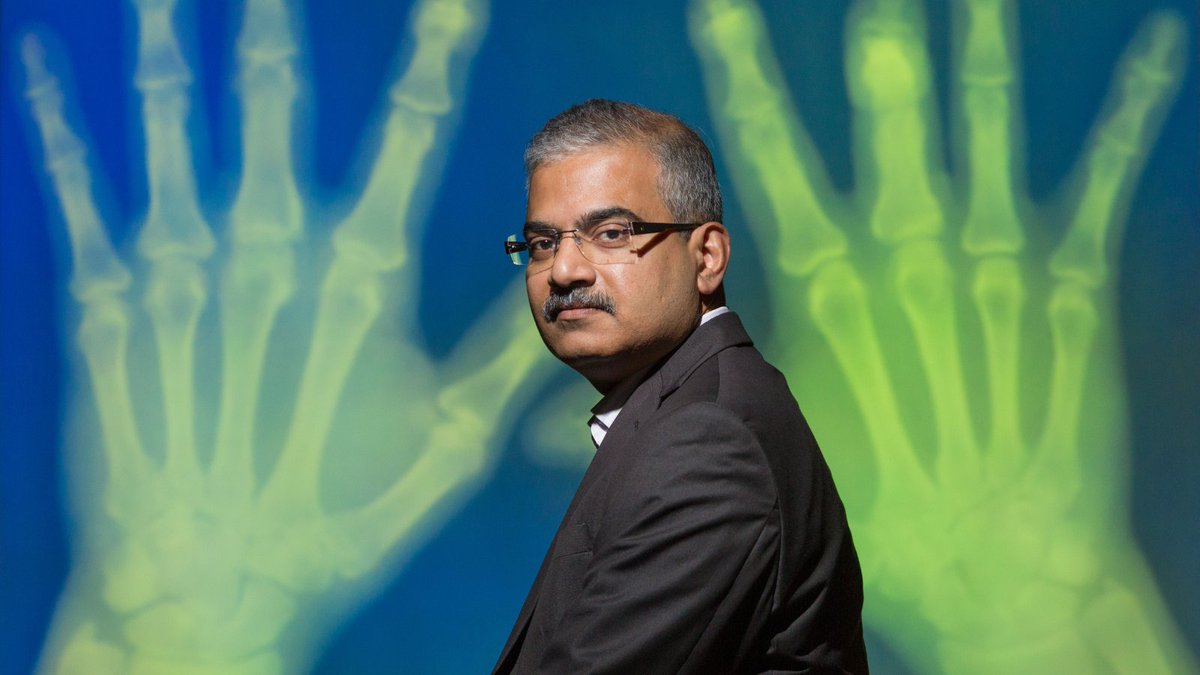 Today is National #PsoriaticArthritisAwarenessDay!

Psoriatic #arthritis is an inflammatory arthritis which presents with pain and swelling in the joints and affects about one-third of people with #psoriasis.

Learn more ➜ bit.ly/3lVRFyv

<a href="/SchroederInst/">Schroeder Arthritis Institute</a> <a href="/UHN/">University Health Network</a>