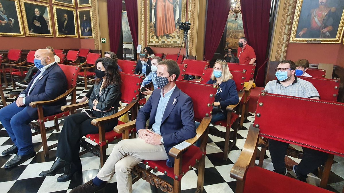 Avui he assistit al #DebatPalma2021 amb la secretaria general del <a href="/ppbalears/">PP Balears</a> <a href="/Sanfh/">Sandra Fernández Herranz</a> i el president del <a href="/popularespalma/">PP Palma</a> <a href="/JaimeMartinez/">Jaime Martínez Llabrés</a> La intervenció <a href="/mercedesceleste/">mercedes celeste</a> deixa en evidència la  decadència que pateix la ciutat des de fa 6anys amb el pacte d'esquerres.