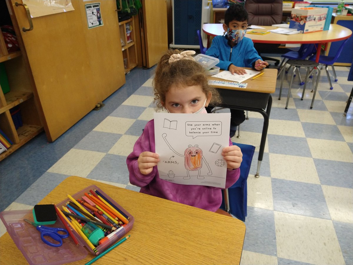 NSComputerTech's tweet image. @NSComputerTech we are participating in our @NorthSideEW Annual Digital Citizenship Week following @CommonSenseEd kdg SS took a virtual field trip to the zoo. 1st gr ss learned the Pause and think before you go online. Watch for other fun DC activities @EWSDTech