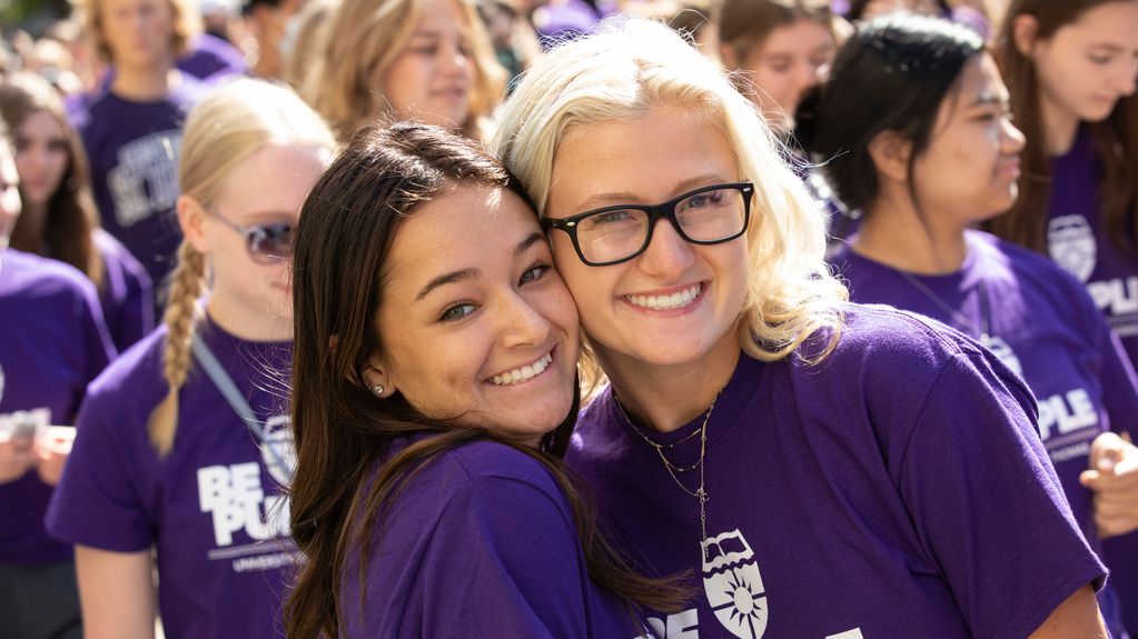 UofStThomasMN's tweet photo. How are you showing your purple pride this #TommieTuesday? We want to know! 💜👇✨ https://t.co/4Qd0iiO0dq