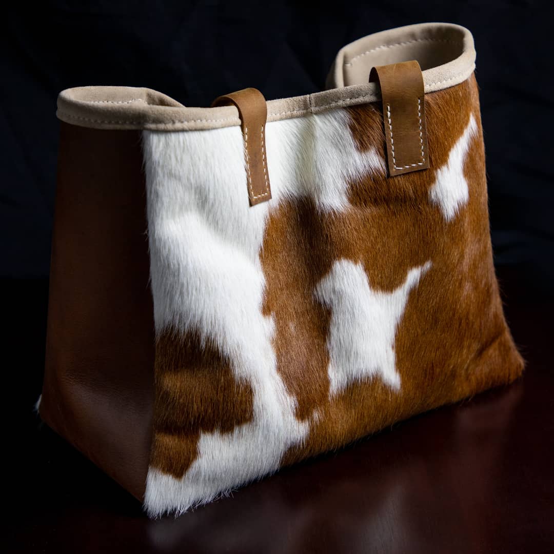 cmoravec21's tweet photo. Just finished up this tote for a customer! Excited for the next project!! 

Want to see more, check out our website! https://t.co/LEr8uLtYRe https://t.co/NK68ftjuIL