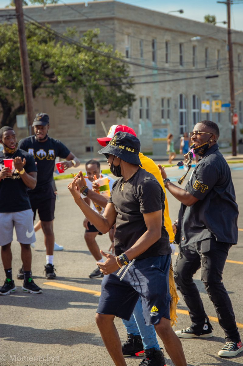 betatau1936's tweet photo. Beta Tau Block Party was a success! Thank you to everyone for coming out and shoutout to our partners for helping us with this event. #APETOBER recap coming soon 🦍 https://t.co/TES9TBsN2k