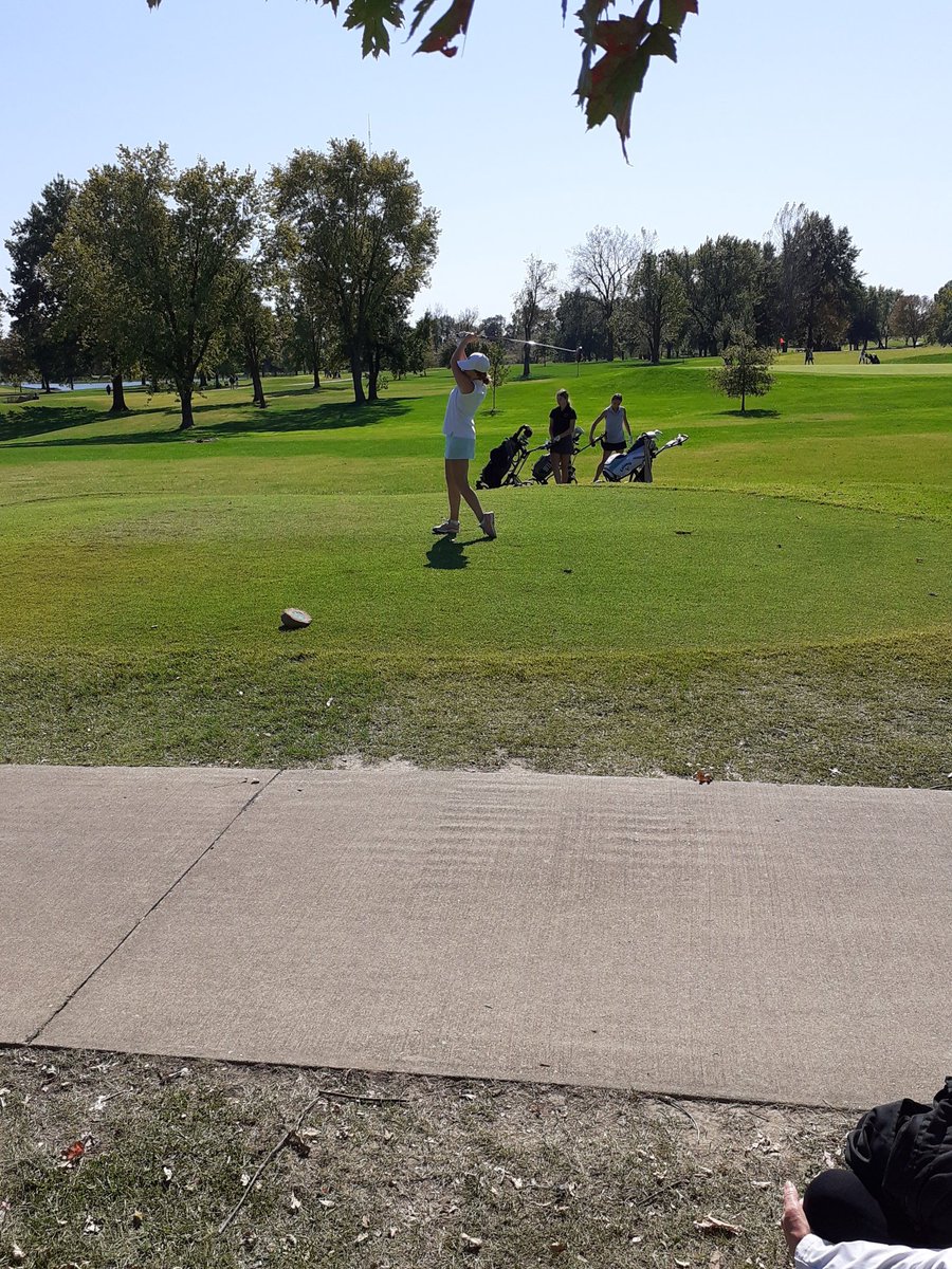 NerinxGolf's tweet photo. Sam's last drive as a Fairway Marker! https://t.co/Xxl2yDfYUp