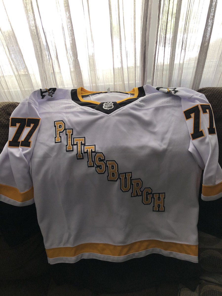 Stoked my new jersey finally came in!  <a href="/JeffCarter_77/">Jeff Carter</a> <a href="/penguins/">Pittsburgh Penguins</a> #LGP