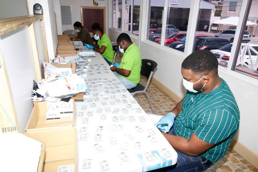 KayMcconney's tweet photo. Partnerships that benefit this country no matter how small should be recognized. 

Pictured here are some of the Digital Ambassadors assisting with clearing the backlog of over 85,000 licenses. 

@IGoodingEdghill @MISTBarbados https://t.co/i0eEkhYb1t