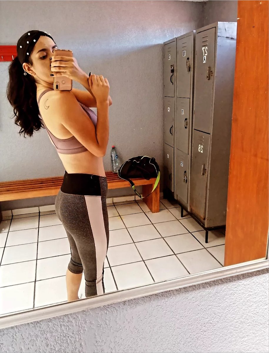 GreciaDMM's tweet photo. Amo mi semana 7 🍑💖💖
Estoy a 1 de subir mis fotos y poner "Presúmete, te ha costado" lol
Gracias por esto @madydaily #Gluteguide #TeamQlonas https://t.co/r01KqZyPrx