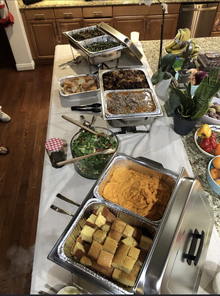 RedDoorLife's tweet photo. Another wonderful Sunday night community dinner at the Red Door! Thanks to staff, clients, and the 25+ guests who joined us. #Mentalhealth #recovery #sobriety #community #wellness #outpatient #sober #AddictionAwarenessWeek #RecoveryPosse #wellbeing #MentalHealthAwareness #health https://t.co/ZzrpVLpP4r