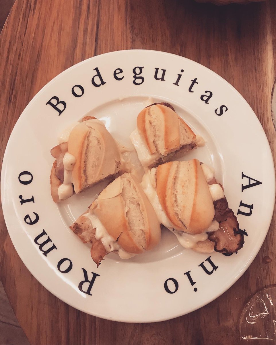 TuristadeModa's tweet photo. Comer en #Sevilla sí que es una maravilla 🙌🏻 
 #Foodie #gastro /  @LaQuintaSevilla @maria_trifulca @bodeguita_ar @cincojotas https://t.co/8LlHTat3hz