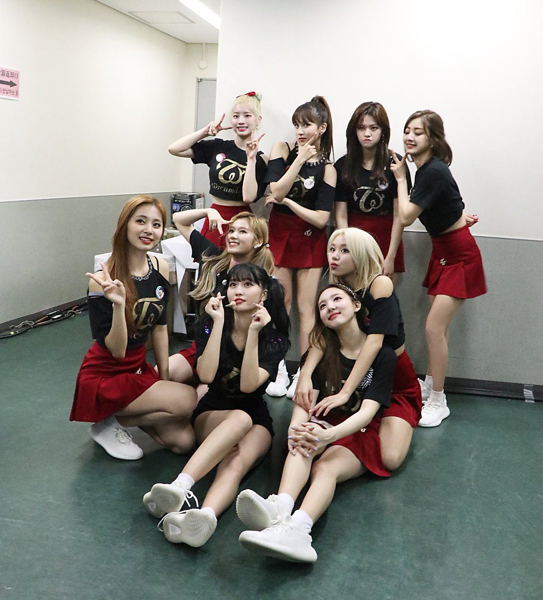 bkobutterflies's tweet photo. happy 6th anniversary my beloveds🫂💗 @JYPETWICE 
#ONE_IN_6_MILLION #트와이스와의_매순간이_눈부셔 #6YearsWithTwice https://t.co/kH7CbZhqfS
