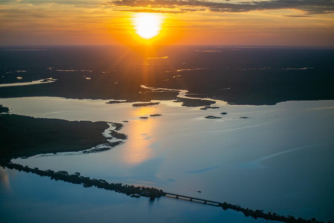 turisargentina's tweet photo. Vida Silvestre, conservación de flora y fauna, turismo aventura, fotografía de naturaleza y mucho más, en el Parque Nacional Esteros del Iberá, en Corrientes. Un canto a la vida. 🙌🐊🍃🇦🇷 https://t.co/kDFNvPxxF8
