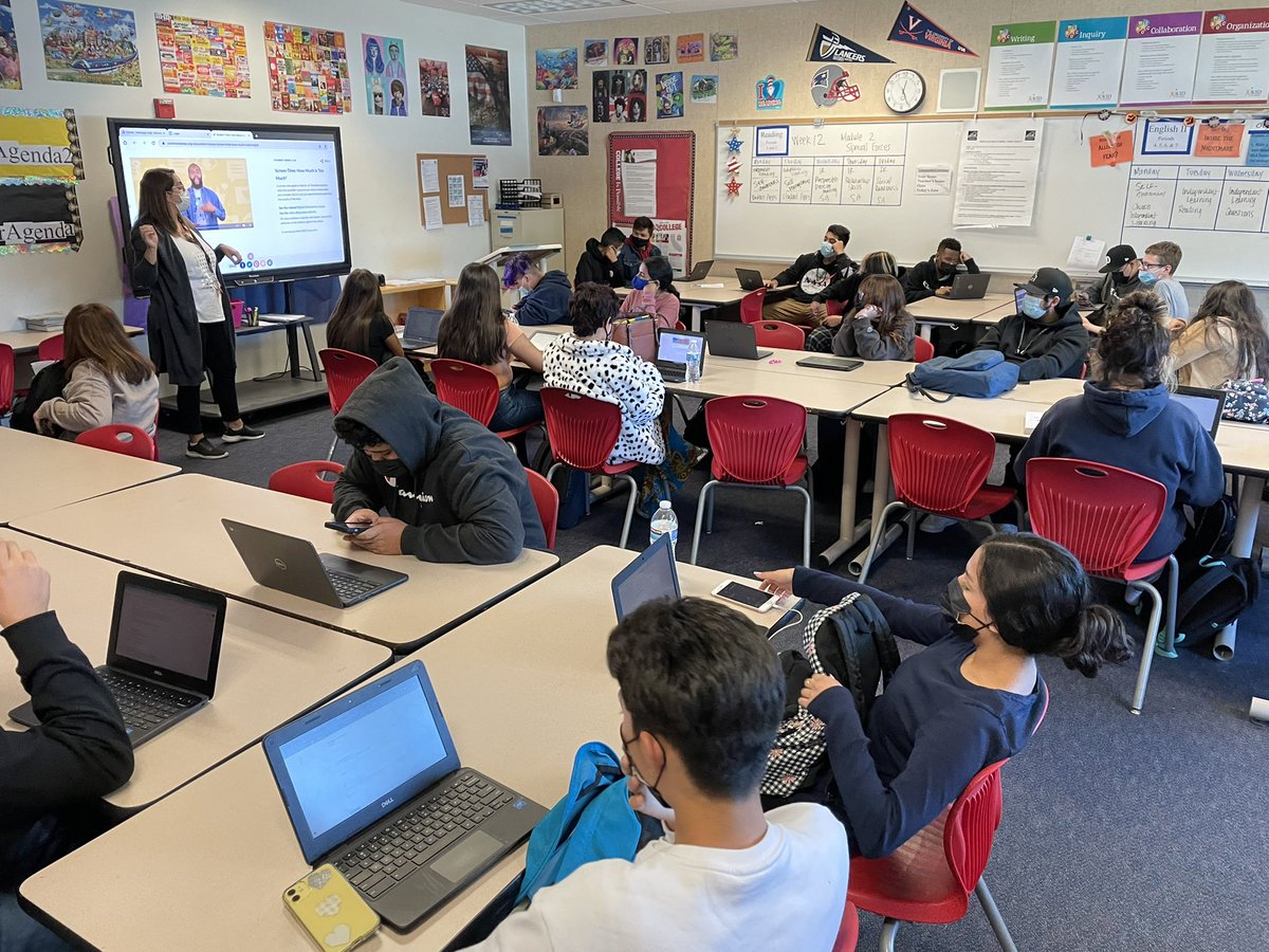 MathButler's tweet photo. Neat to see Ms Hunter’s classes look at their devices and talk about active vs passive screen time.  #DigCitWeek #scholarplus https://t.co/PR1PJsqHIZ