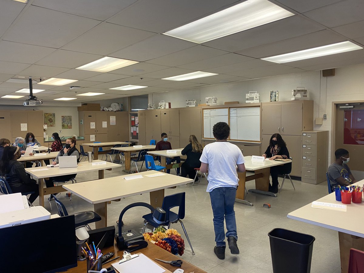 CorkranMSFACS's tweet photo. 8th grade mock interviews this week in FACS! #AACPSAwesome https://t.co/TBWYLLmHpb