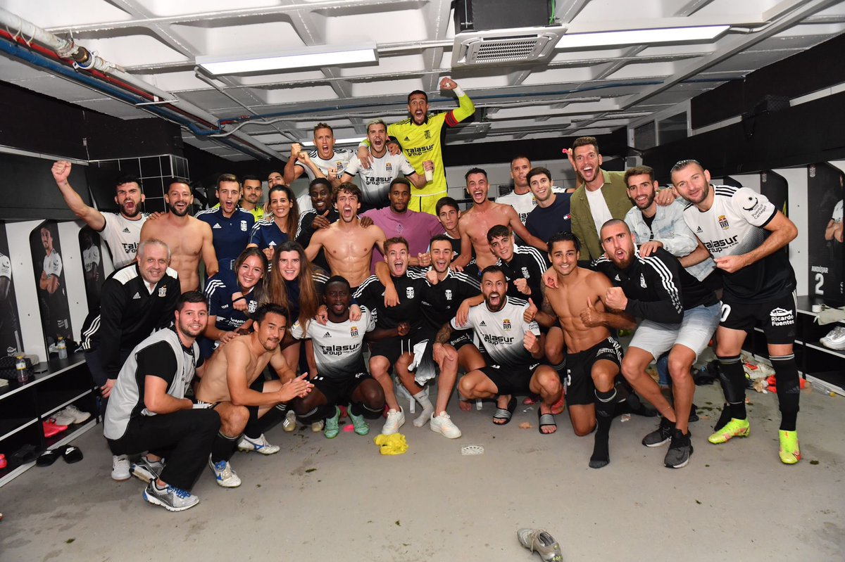 FCCartagena_efs's tweet photo. 😍¡¡CACHO VICTORIA!!😉#SeguimosEquipazo 

⚽️ #CartagenaRealSporting 💪 https://t.co/KYkiUWPTqX