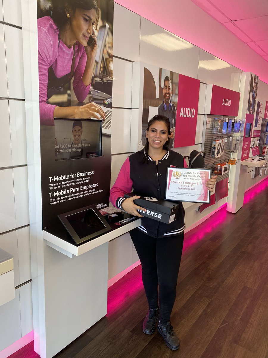 Top mobile expert, Rebecca, for my Charlotte GP district, who also had at least one lead submitted! 🥳 she’s adding some magenta laces to her all black low top converse! Way to go! #LTtalksTFB #tfb #tmobileforbusiness @stacierobinson0 @jboy1724 @GPMobileTPR @LakeiaTaylor
