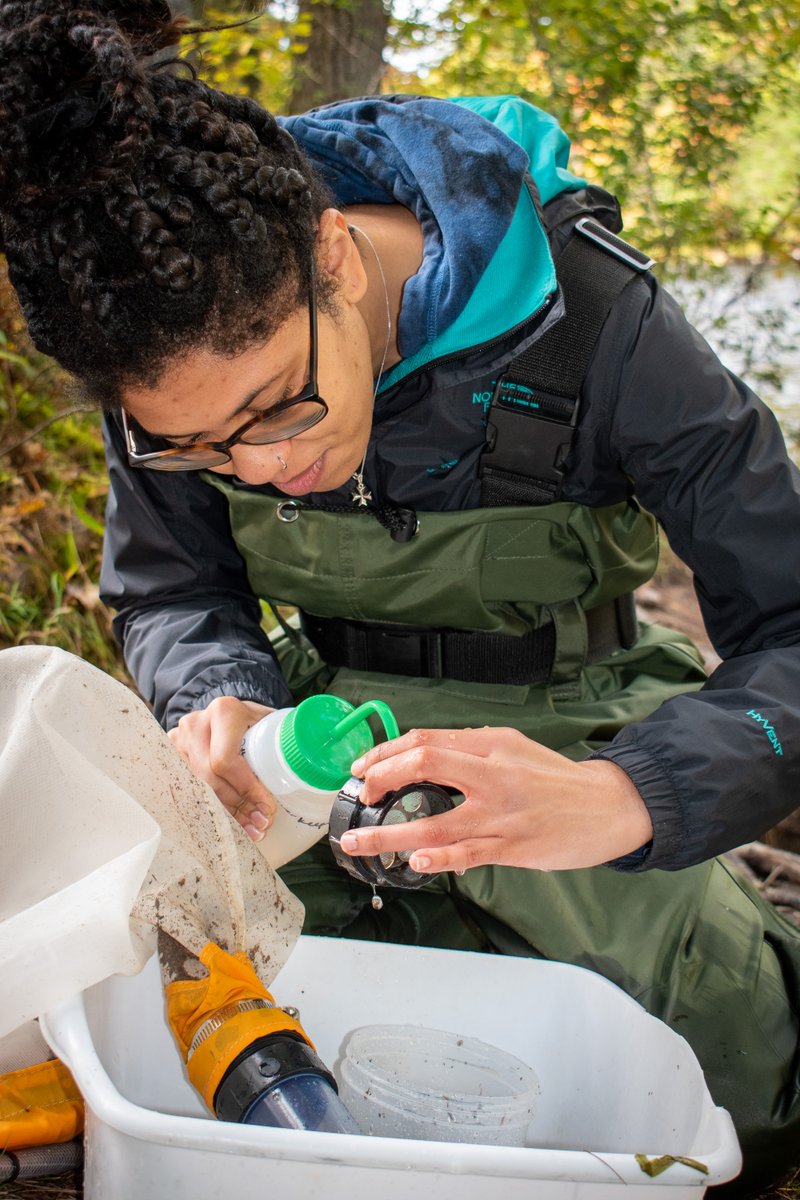 ottriverkeeper's tweet photo. Led by @WWFCanada and @LivingLakesCA, the workshop was held in the Mattawa area and involved a 2.5 day in-field training for 11 participants to ensure proper collection of benthic invertebrate samples from wadeable streams. https://t.co/FGTkONRmZv