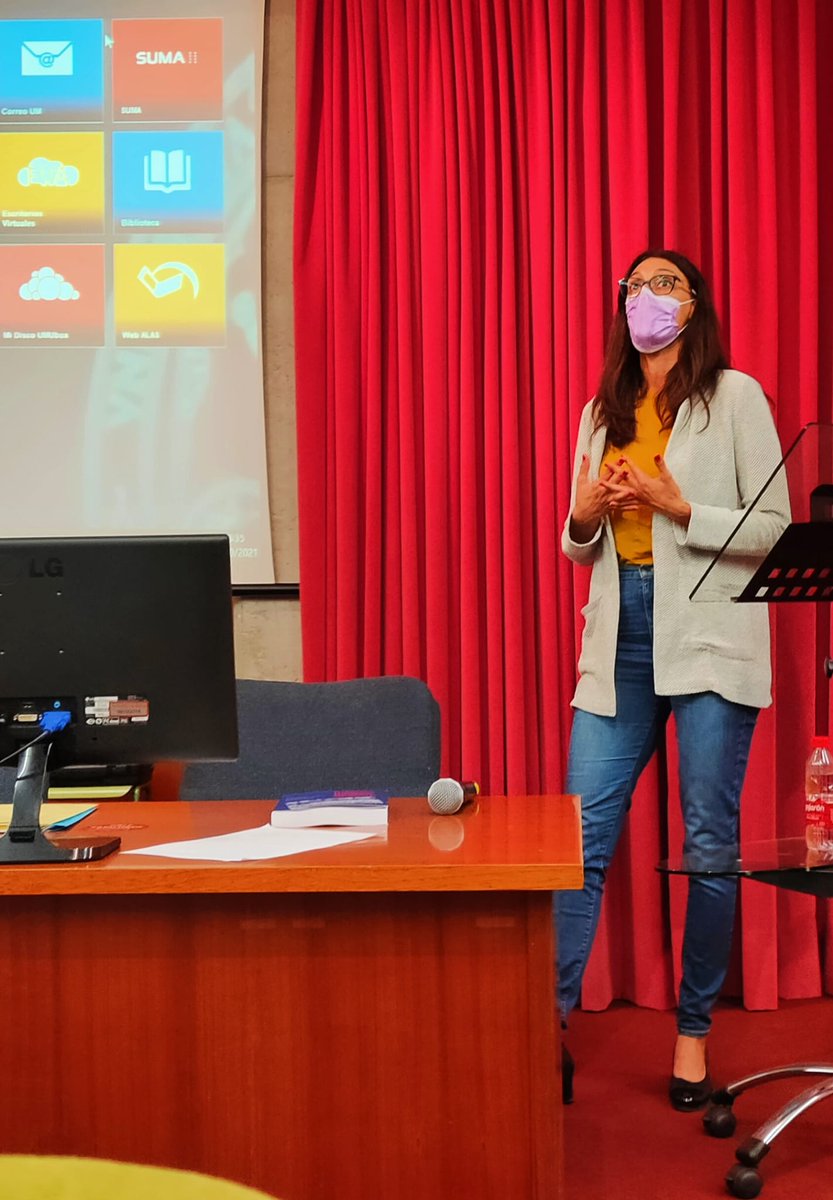 Llampico's tweet photo. Entrega de premios #ProyectoIris a jóvenes de Murcia y la Región para educar en la #transparencia y el buen gobierno.
Escuchándoles no podemos mirar a otro lado. Reivindican luchar contra la aporofobia, el actual estado del #MarMenor y el desafecto por la política.
@AytoMurcia 🏅 https://t.co/dlIfHhu2og