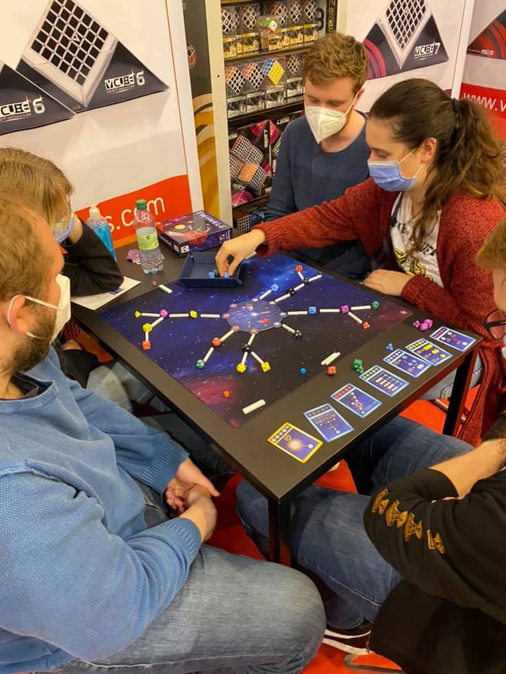 v_cubes's tweet photo. A dozen nice Twinkle constellations made during Essen Spiel!
Twinkle was sold out! We are really proud!
#SPIEL2021 #spiel #spielpreis #strategygames #dicegames #dice #boardgames #essenspiel #boargamesofinstagram https://t.co/XIrCf3tXYm