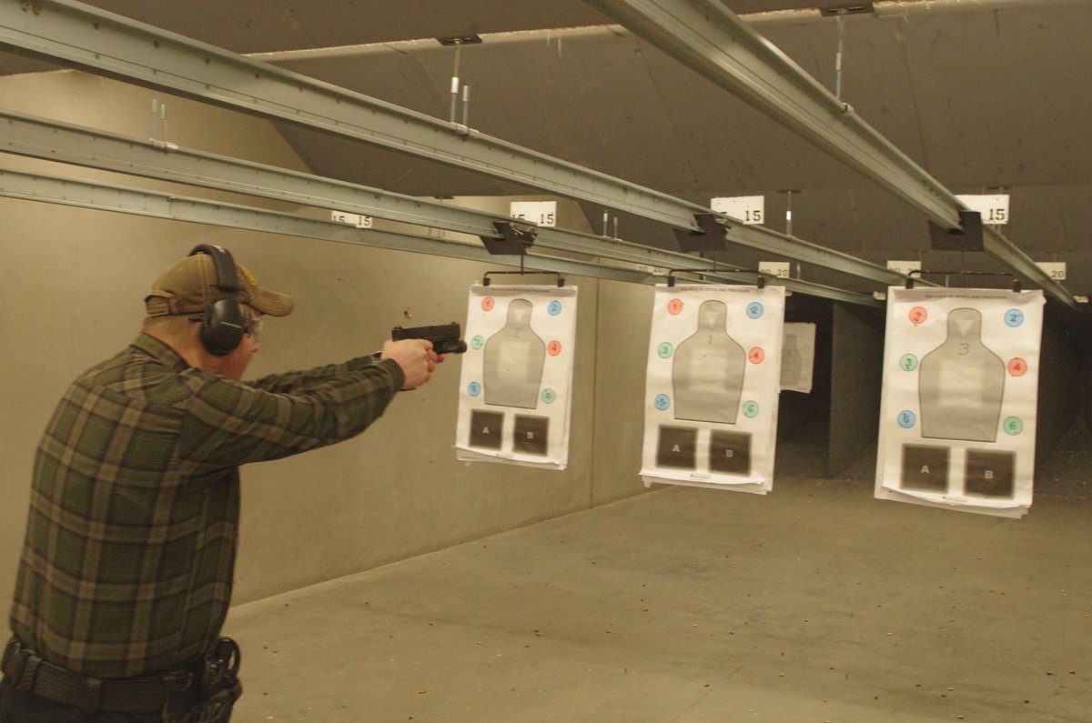 FlintRiverRange's tweet photo. Advanced Defensive Shooting 1 
Sunday November 21st 9:00-5:30 $150.00 https://t.co/EH58GpBJOm