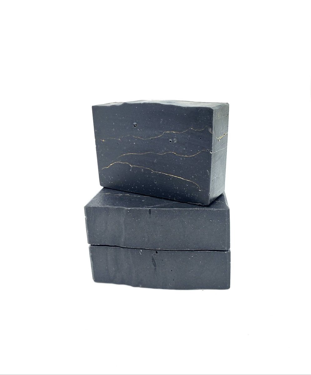 TortugaSoapCo's tweet photo. Black Liquorice at Halloween is totally a thing! Freshen up with Anise Essential Oil Soap with gold mica lines. #goldminesoap #BlackLiquerice #ActivatedCharcoalSoap #EssentialOilSoap #AllNaturalSoap #Handmadesoap #GoatsmilkSoap #tortugasoap https://t.co/lrqHfUA7PK https://t.co/Ux2ebEFySa