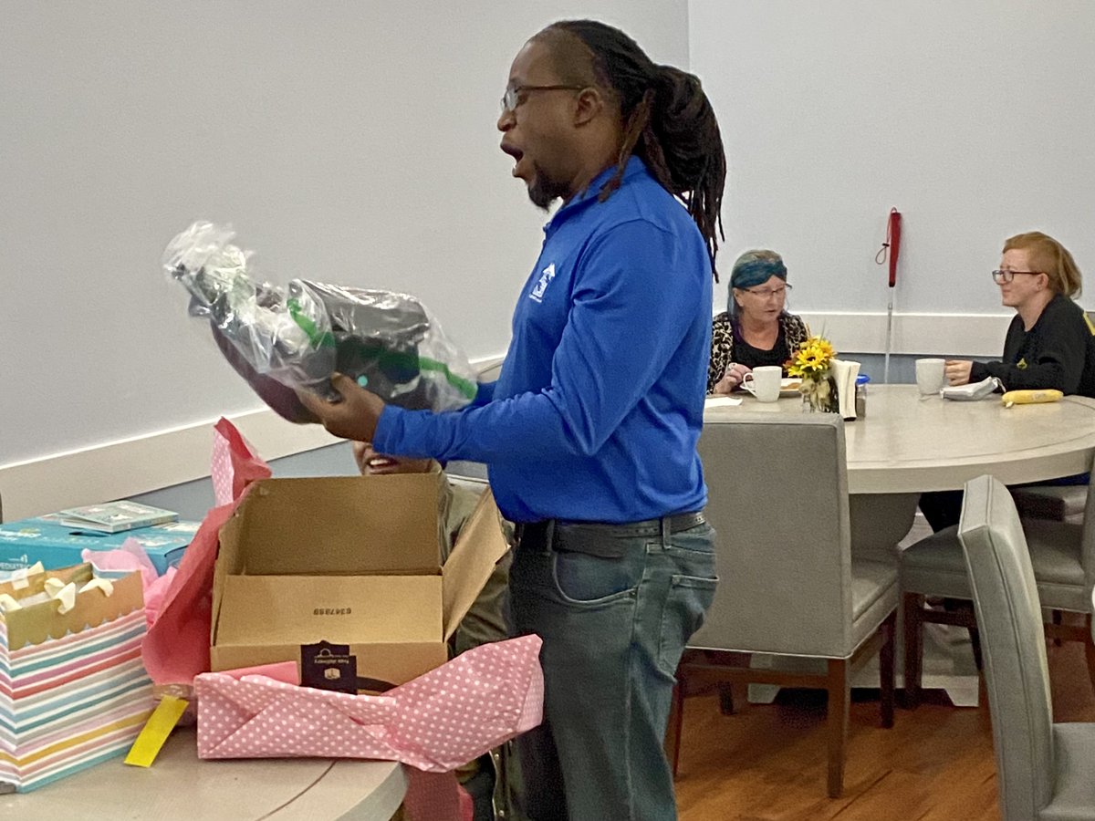 Caring_House's tweet photo. Our incredibly kind and talented night manager is having a BABY. Congratulations Joseph and Keisha! We are so excited to have another member in the #CaringHouse family. 🏡💕 #homeawayfromhome https://t.co/FBssCgQgDg