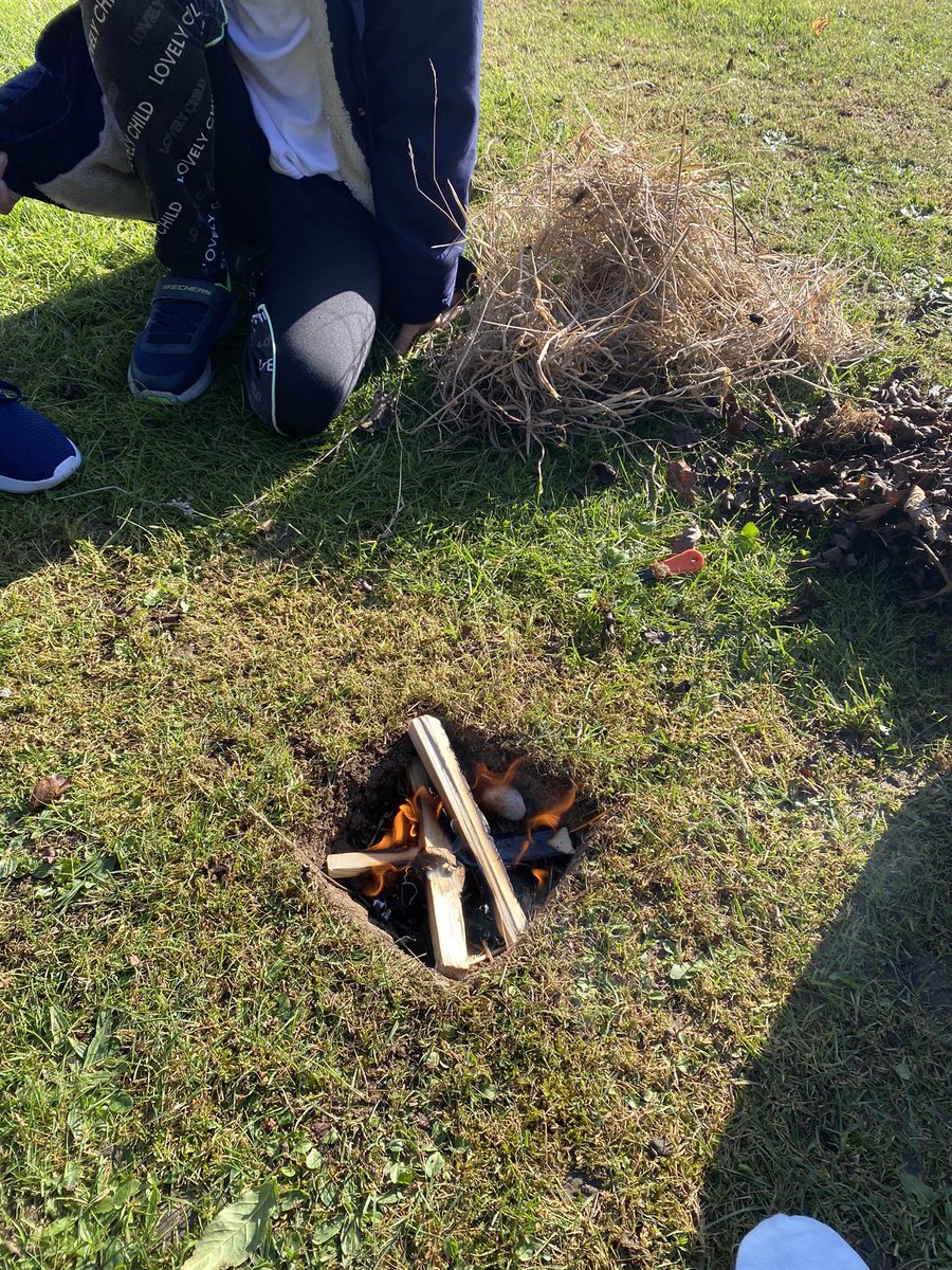 ScoutedChris's tweet photo. An amazing half term with lots of Autumnal activities! 

Shelter Building, Colour Matching, Palm Drilling Mobiles  &amp; Firelighting https://t.co/cpWQjkCbPp
