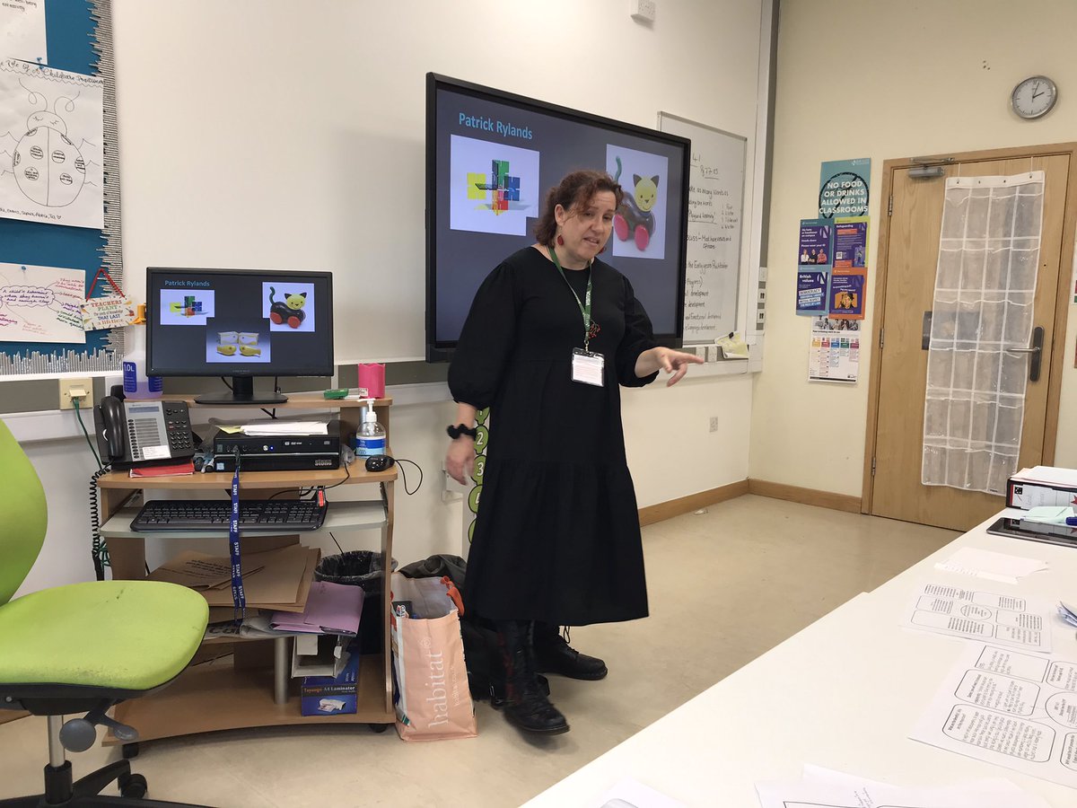 earlyyearsefc's tweet photo. So pleased to welcome a Guest speaker to talk about the importance of play from the V &amp; A childhood museum @earlyyearsefc @CACHE @eyce_lsc @earlyyearshelin #TLEVELS #earlyyearseducator #LoveOurColleges https://t.co/DYuLKdxTHc