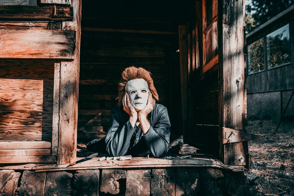 PhotosByMattyH's tweet photo. “Just thinking about how cute it is when you run away from me” Michael Myers @AnotherAnthem06 https://t.co/rGXkmtCuav