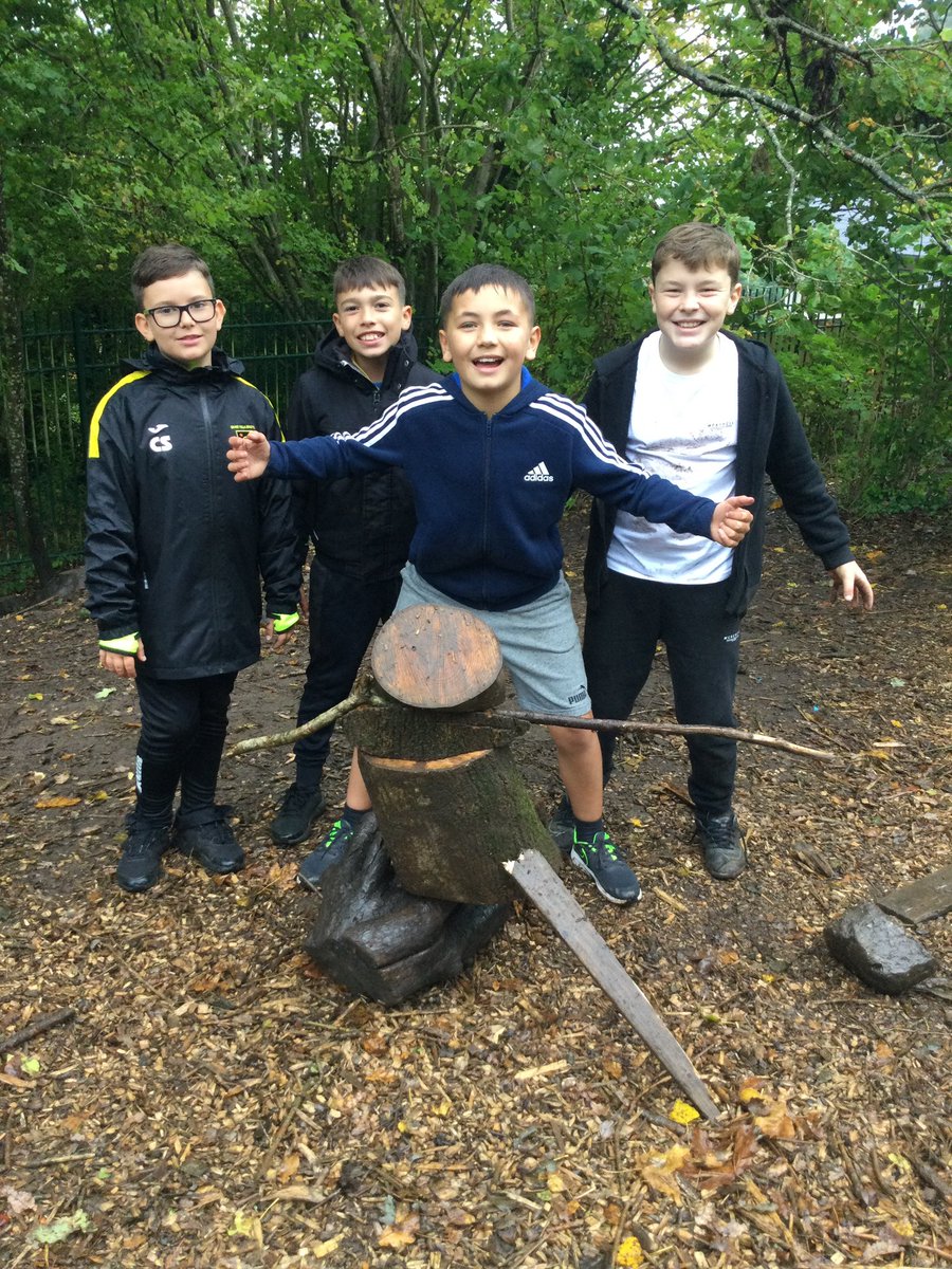 PPSMrCleaves's tweet photo. A wonderful morning in the very damp forest classroom making rock statues based on the art work of English born artist Ted Harrison who moved to the Yukon. The stone statues are Inuit statues called Inukshuk. @PPSExpresiveArt #PentrepoethProud #PPSAllaboutlearning https://t.co/pHrsxhhyKp
