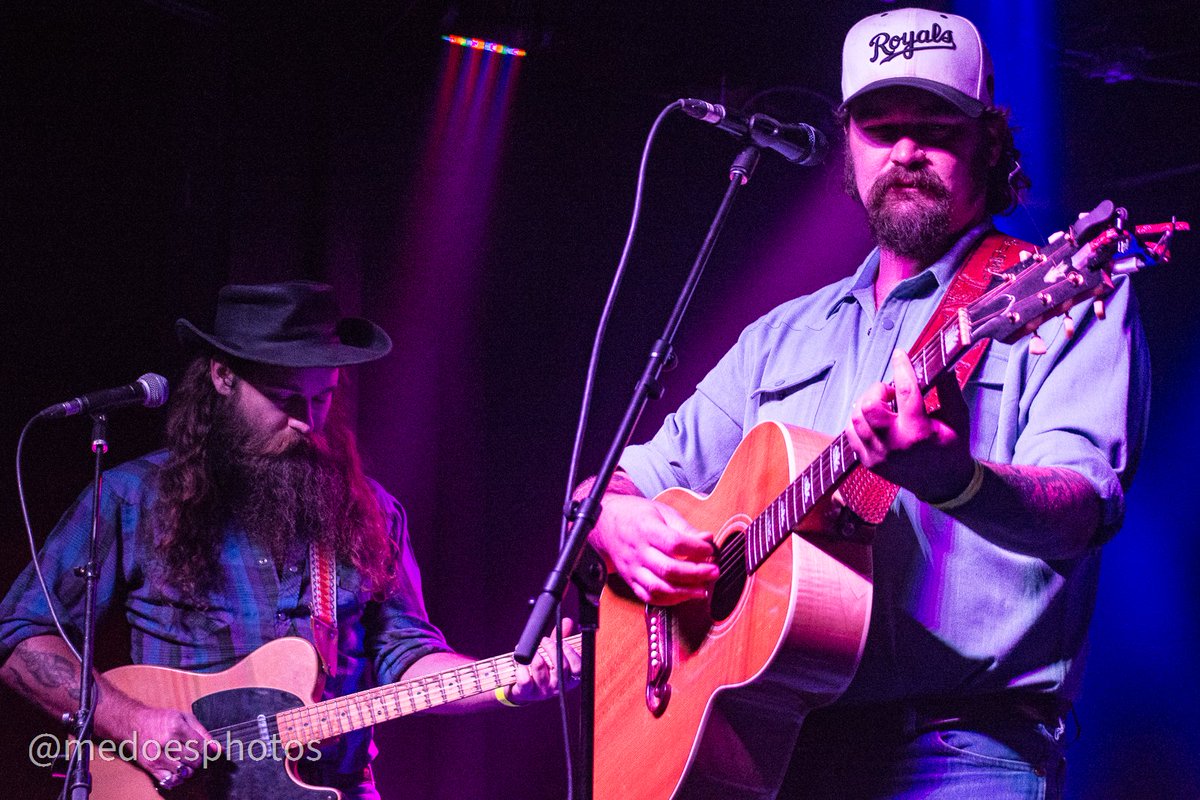 MusicMarauders's tweet photo. Perspective of Riley Downing & Kassi Valazza from @GlobeHallDenver in Denver, CO is live on https://t.co/dM28zcq23R courtesy of Martin Smith & Melissa Evans! https://t.co/643oKrCfY1
#RileyDowning #KassiValazza #GlobeHall #Denver #Colorado #LiveMusic #Photography #MusicMarauders https://t.co/RLXBPFU1Jl