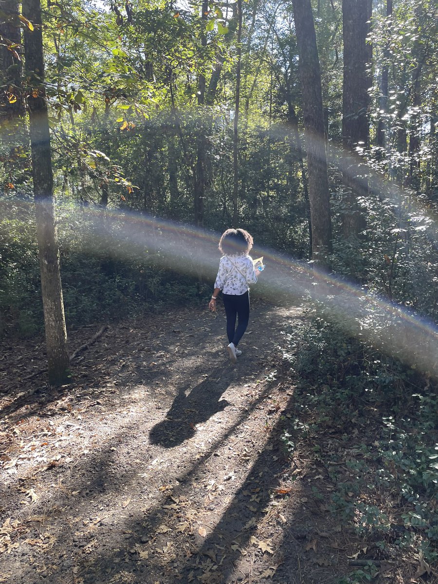 HTPro10's tweet photo. This may have been my favorite one so far. Picnic at Sesqui Park & then a 2 mile trail walk! #AYearofDates https://t.co/ehlQDt8inr