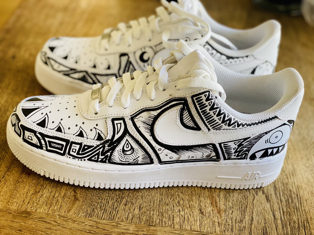 PyroleRed's tweet photo. #art#custom#shoes https://t.co/QbwKfuMLAt