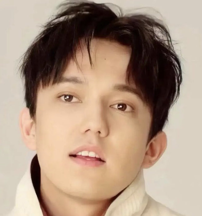 DiZanyMe's tweet photo. Hello #Dimashdom💕
cr. dimash.japanfanclub IG https://t.co/pUvFW0Cf5V